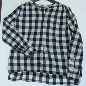 Loft Petites Long Sleeve, black & white check, size SP
